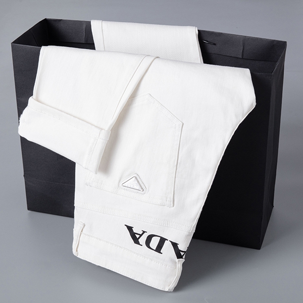 ブランドジーンズ着用イメージ